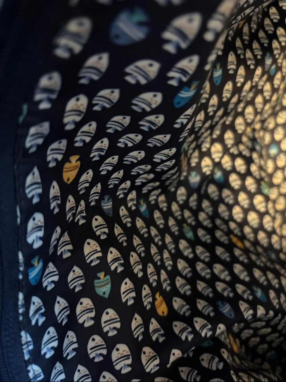 Vera Bradley Neutral Straw Tote with Navy, White & Yellow Fish - Picture 9 of 10